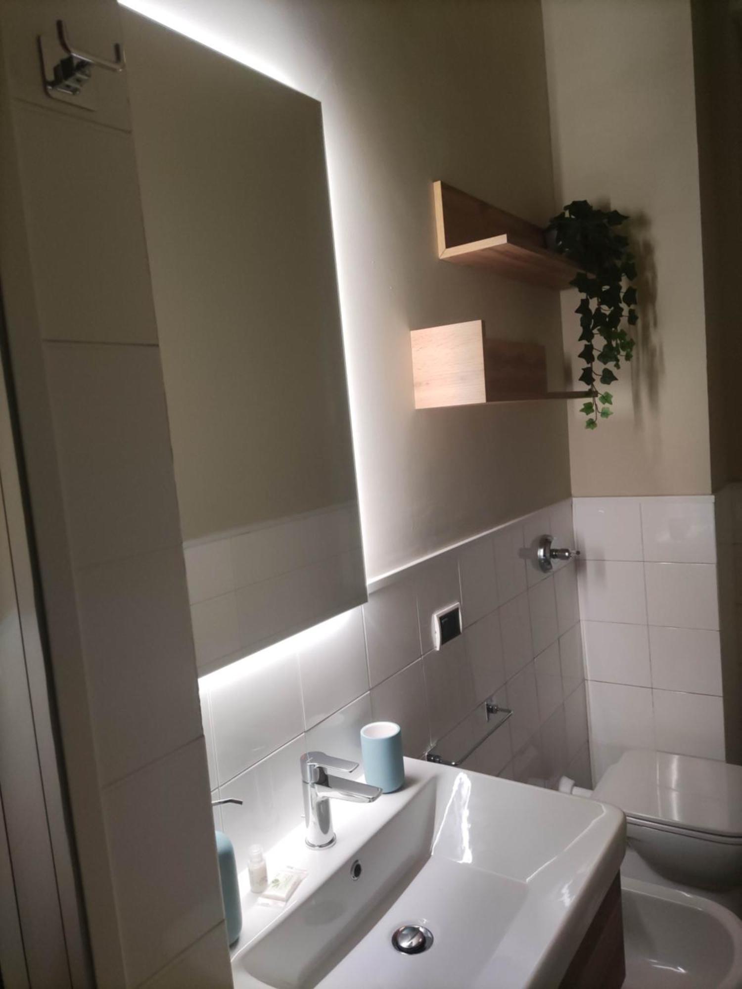 La Casa Di Antonia Apartment มิลาน ภายนอก รูปภาพ